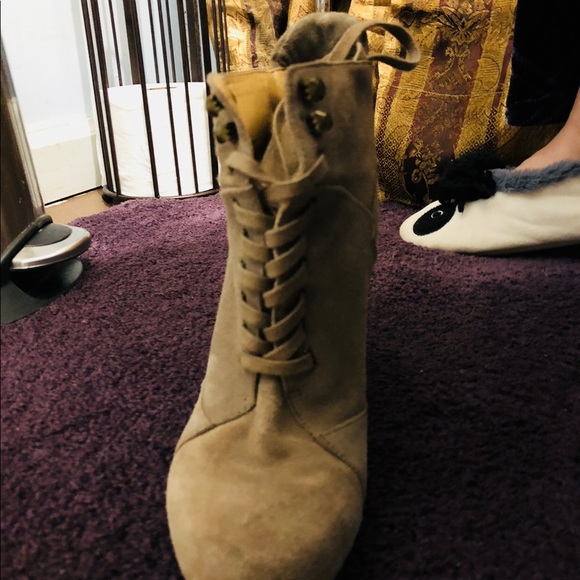 Booties - Picture 4 of 4